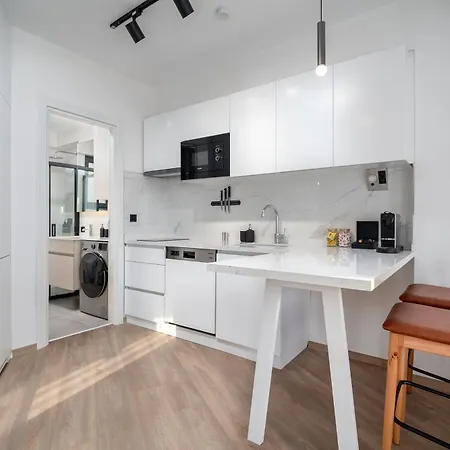 Urban Quarters - Firuzaga 아파트호텔 이스탄불