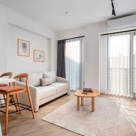 Urban Quarters - Firuzaga 아파트호텔 4*