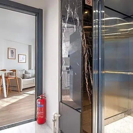 Urban Quarters - Firuzaga 4* Isztambul